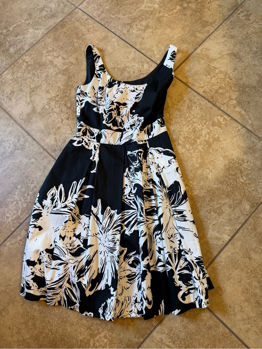 White House Black Market Black and White Floral Midi Dress